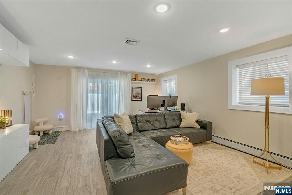 387 Lincoln Avenue #B — photo 13