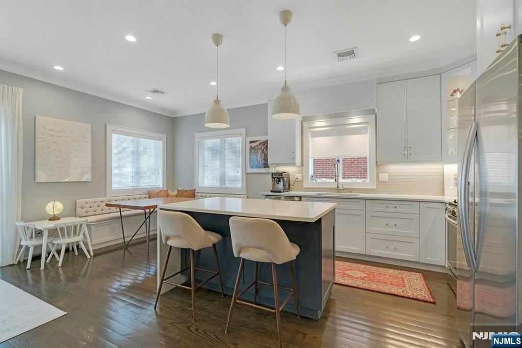 387 Lincoln Avenue #B — photo 8