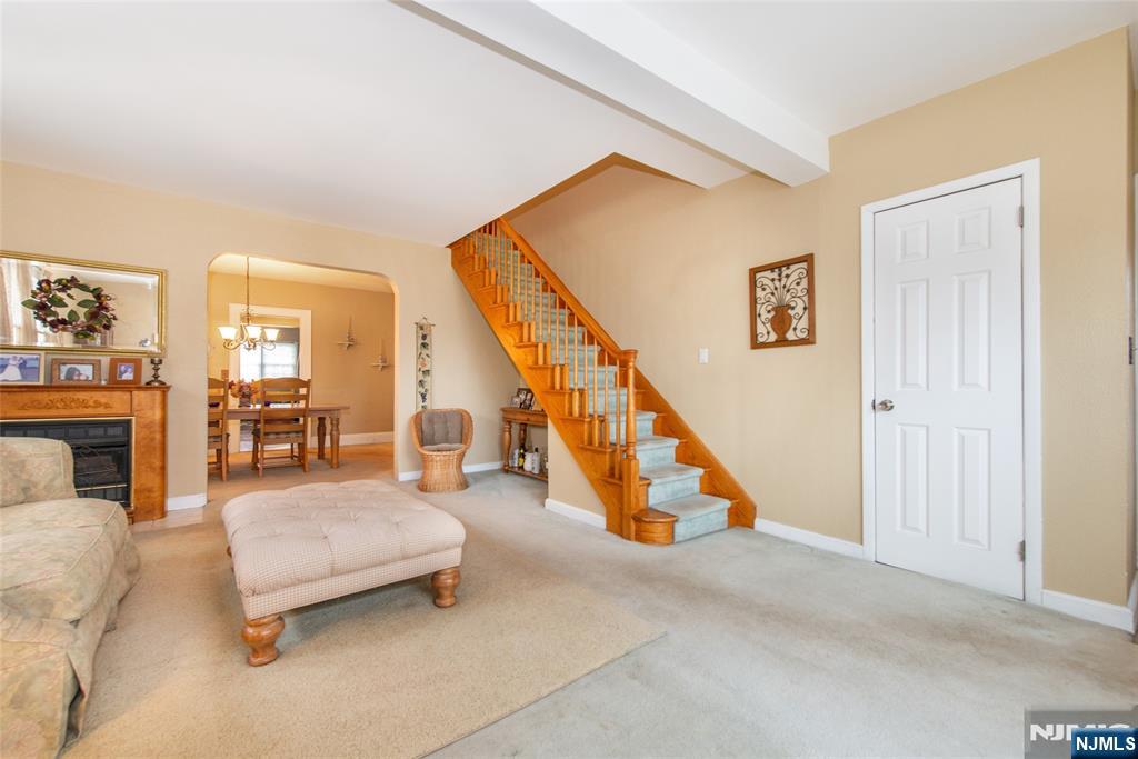 104 Stone Street - Photo 3