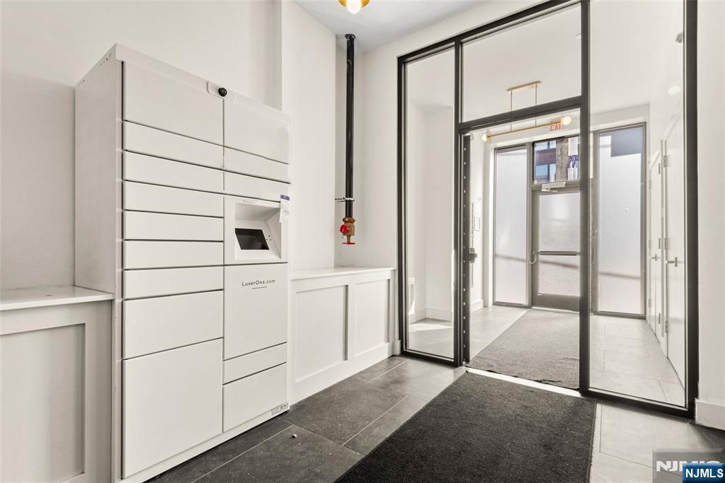 386 5th Street #302-A