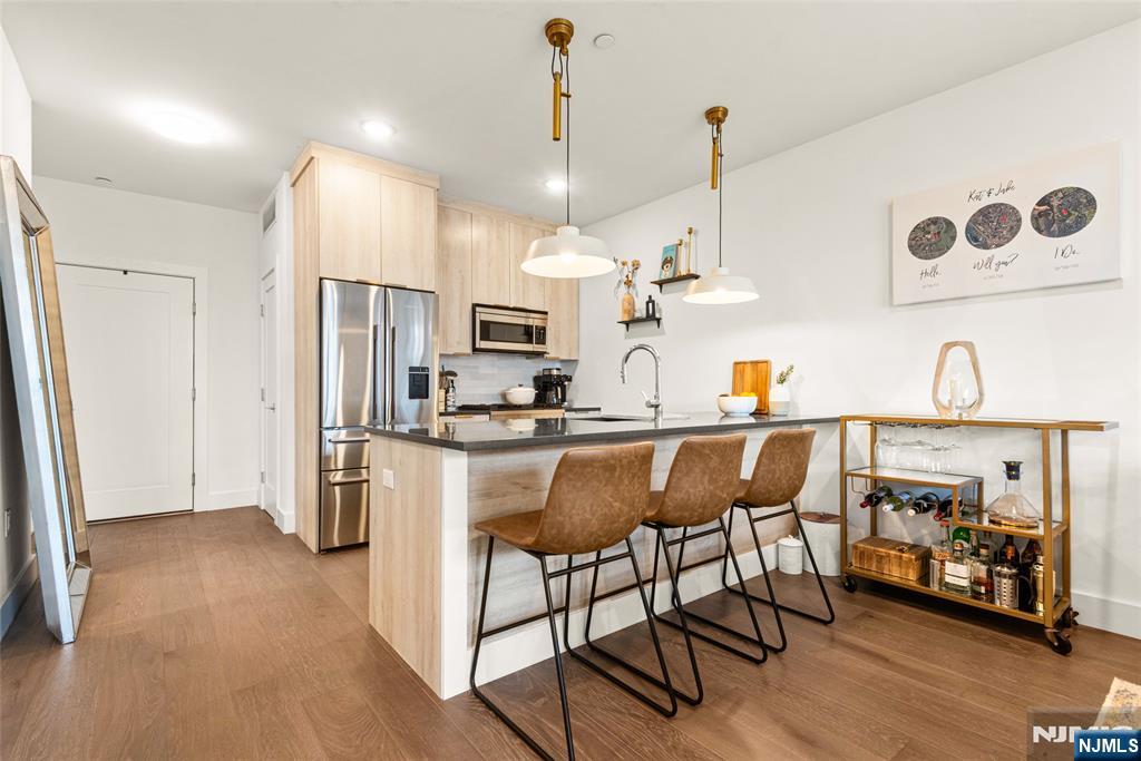 386 5th Street #302-A