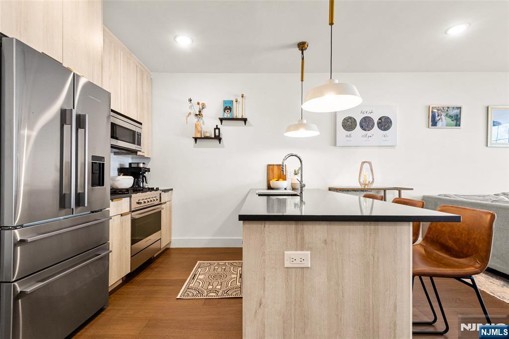 386 5th Street #302-A