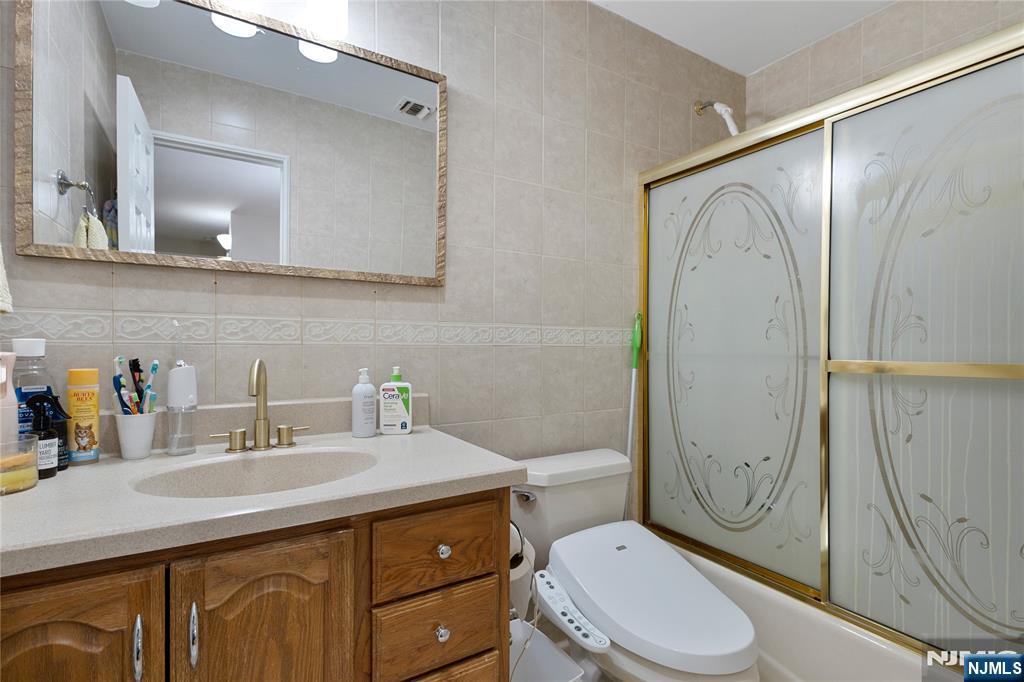 8 Curtis Drive, Lincoln Park Borough, NJ 07035 Listing Photo  18