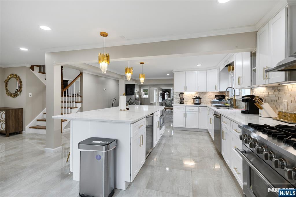 8 Curtis Drive - Photo 4