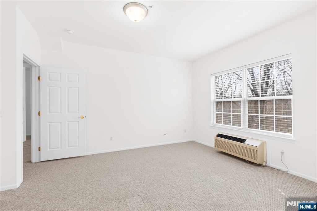 4 Richmond Road #215