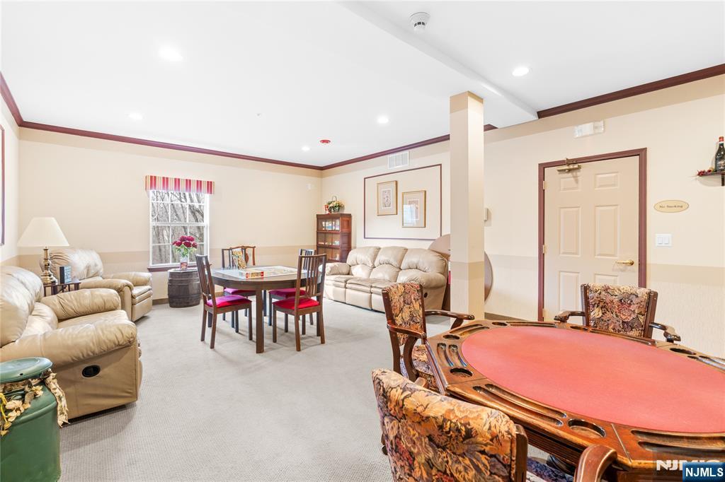 4 Richmond Road #215