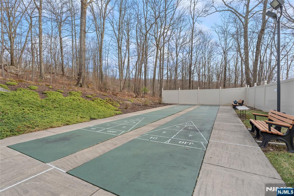 4 Richmond Road #215