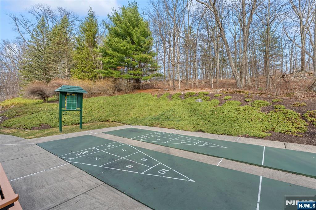 4 Richmond Road #215