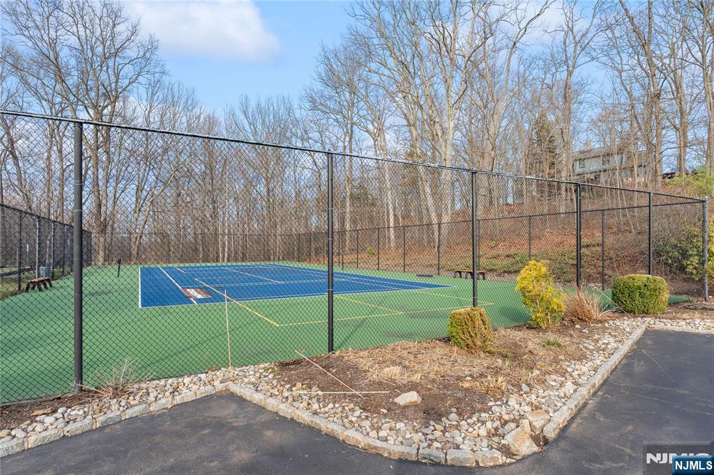 4 Richmond Road #215