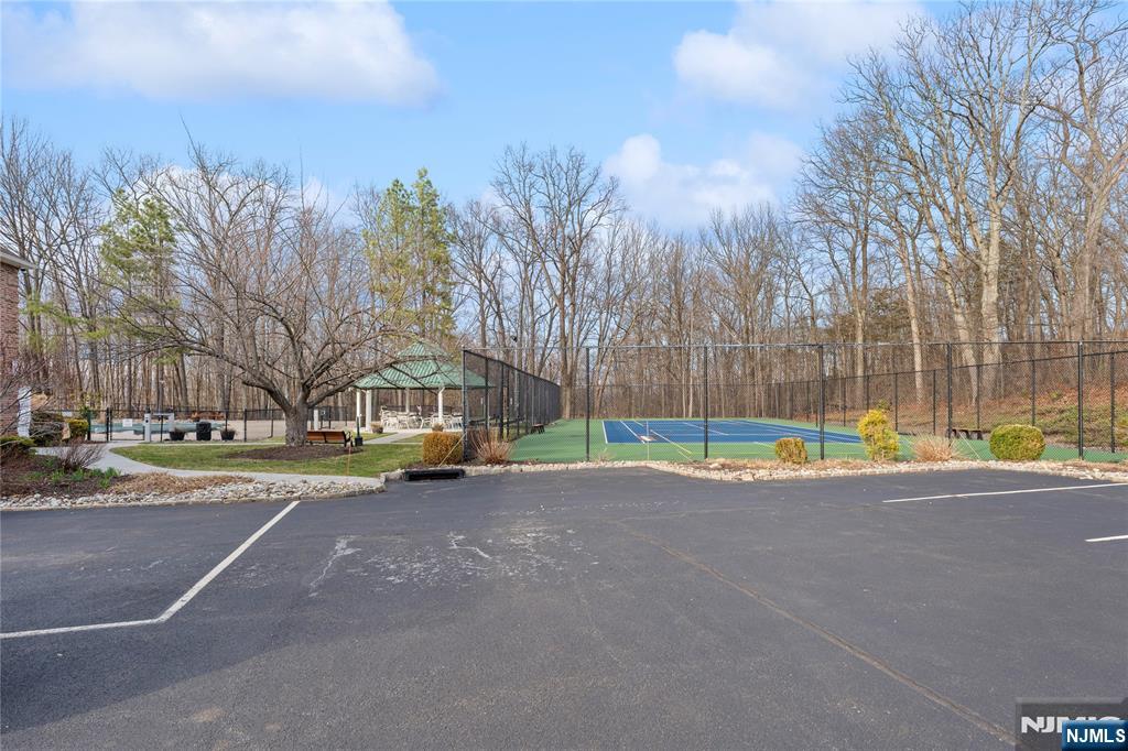 4 Richmond Road #215