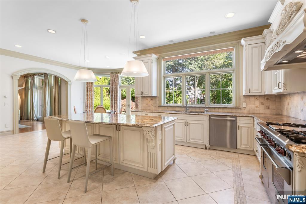 45 Marjorie Terrace, Englewood Cliffs, NJ, 07632