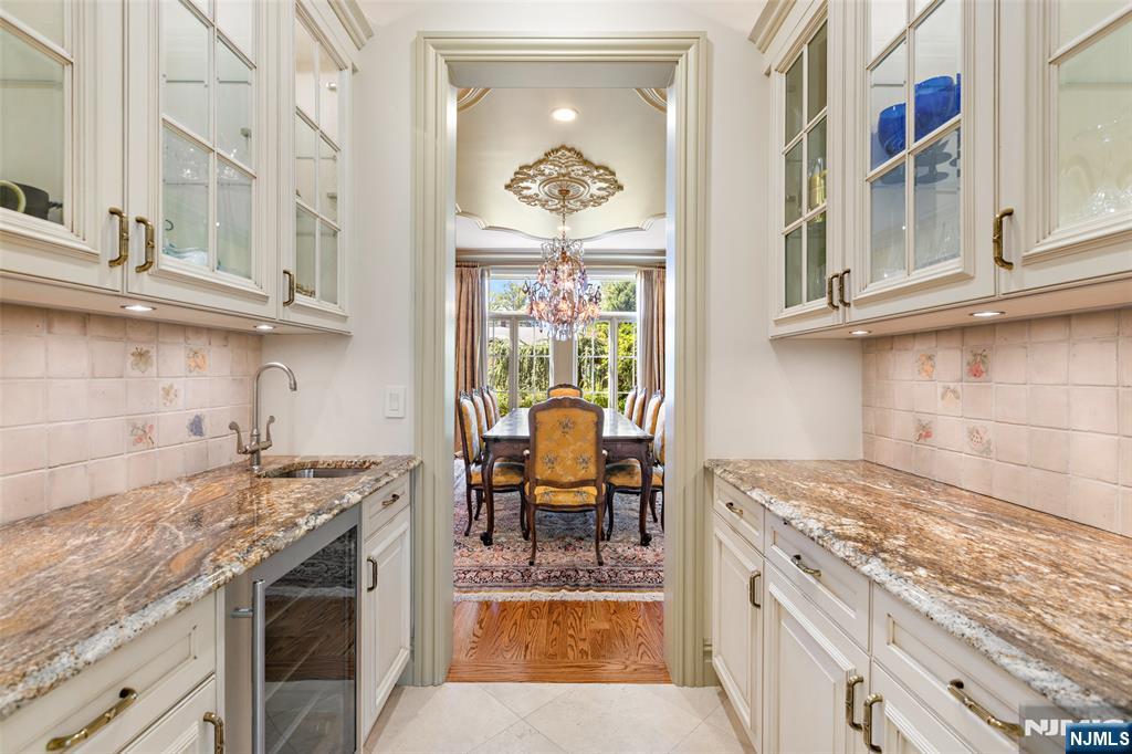 45 Marjorie Terrace, Englewood Cliffs, NJ, 07632