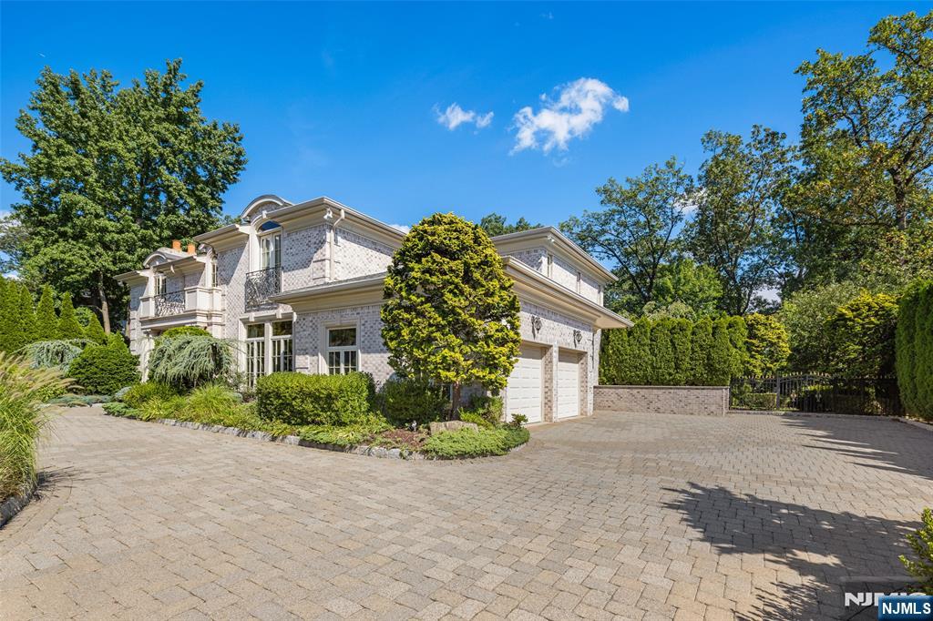45 Marjorie Terrace, Englewood Cliffs, NJ, 07632