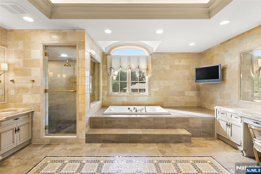 45 Marjorie Terrace, Englewood Cliffs, NJ, 07632