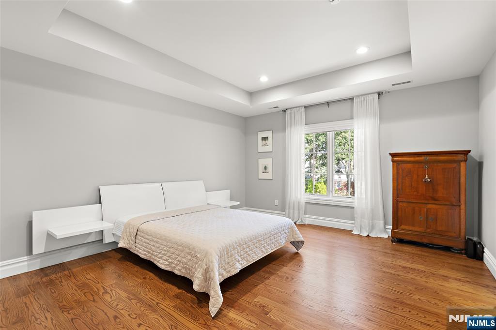 45 Marjorie Terrace, Englewood Cliffs, NJ, 07632