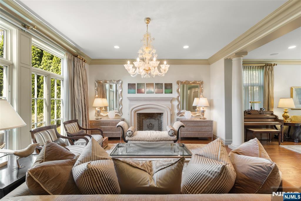 45 Marjorie Terrace, Englewood Cliffs, NJ, 07632