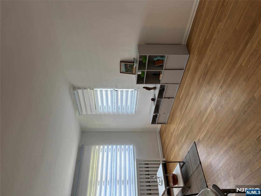 400 Fairview Avenue 1H - Photo 3