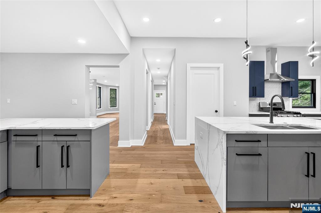 447 Queen Anne Road — photo 13