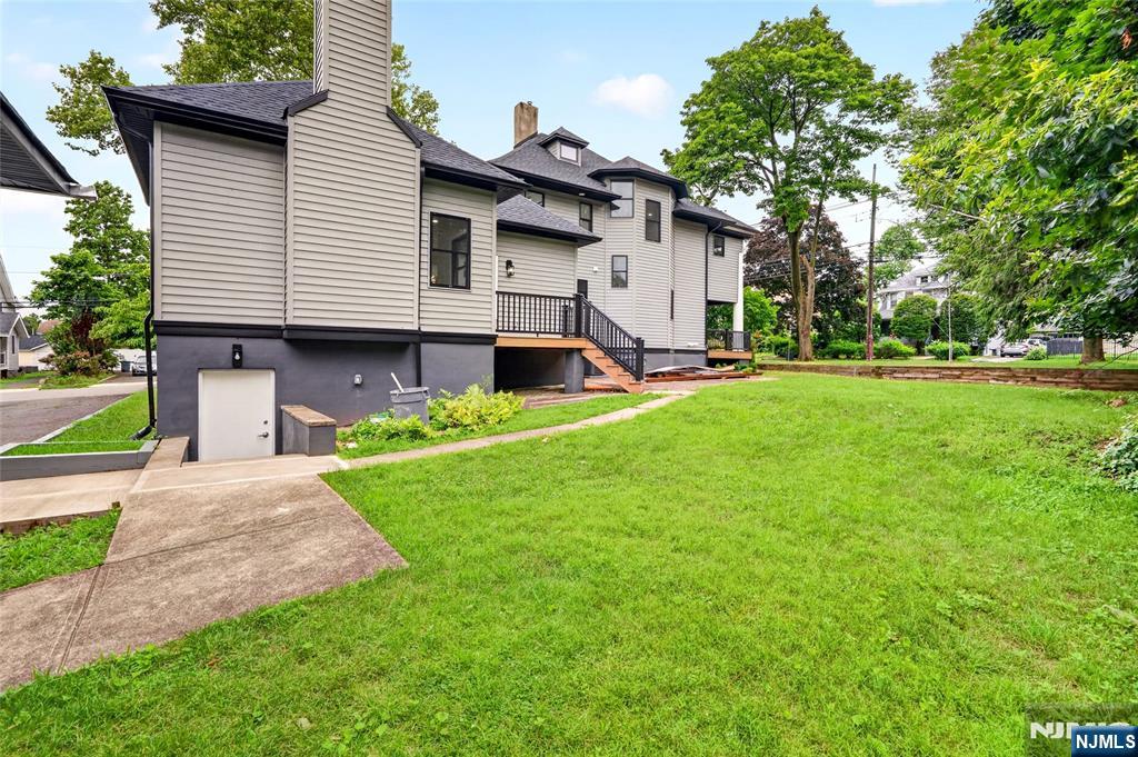 447 Queen Anne Road — photo 48