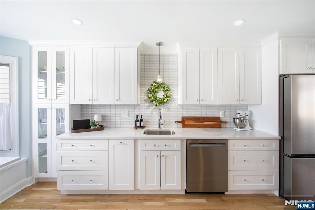 111 Lakeview Drive, Old Tappan, NJ, 07675