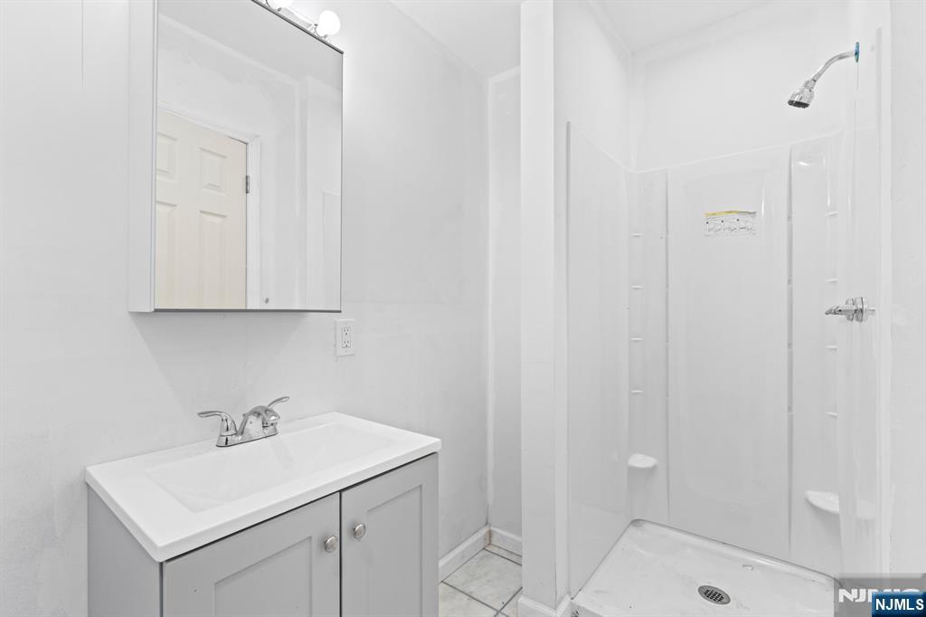 2 Rossi Drive — photo 28