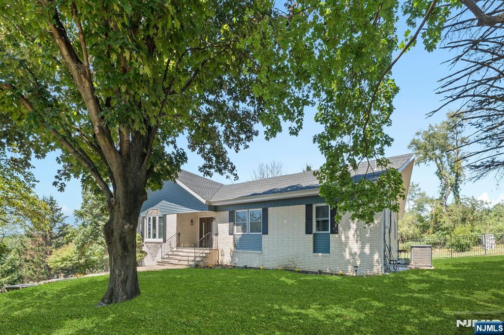 2 Rossi Drive — photo 9