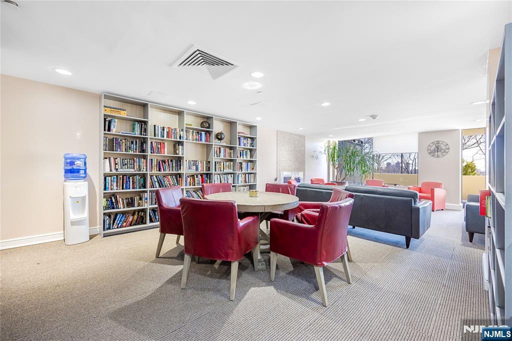 1530 Palisade Ave #23G, Fort Lee, NJ 07024
