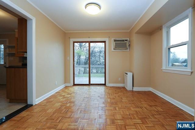 664 Harrington Road - Photo 5