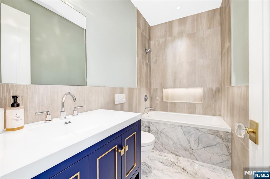 241 Saddle River Road