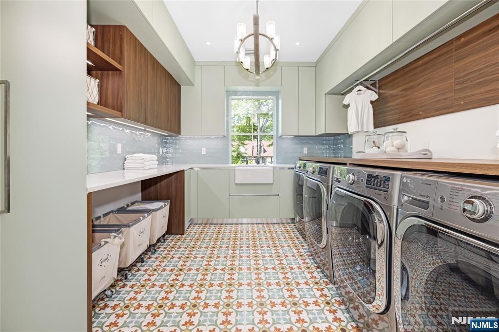 241 Saddle River Road