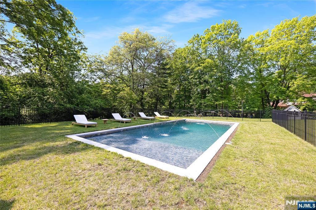 241 Saddle River Road