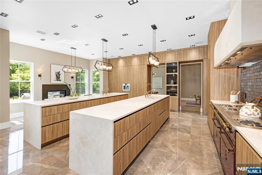 241 Saddle River Road