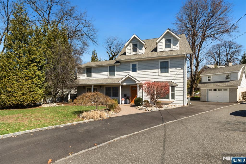 206 Harwood Place, Paramus, NJ, 07652