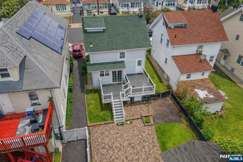 147 Clinton Avenue - Photo 2