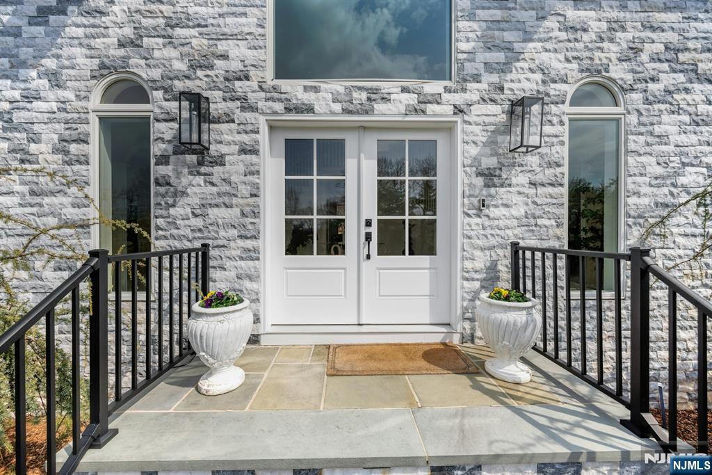 718 High Woods Drive - Photo 4