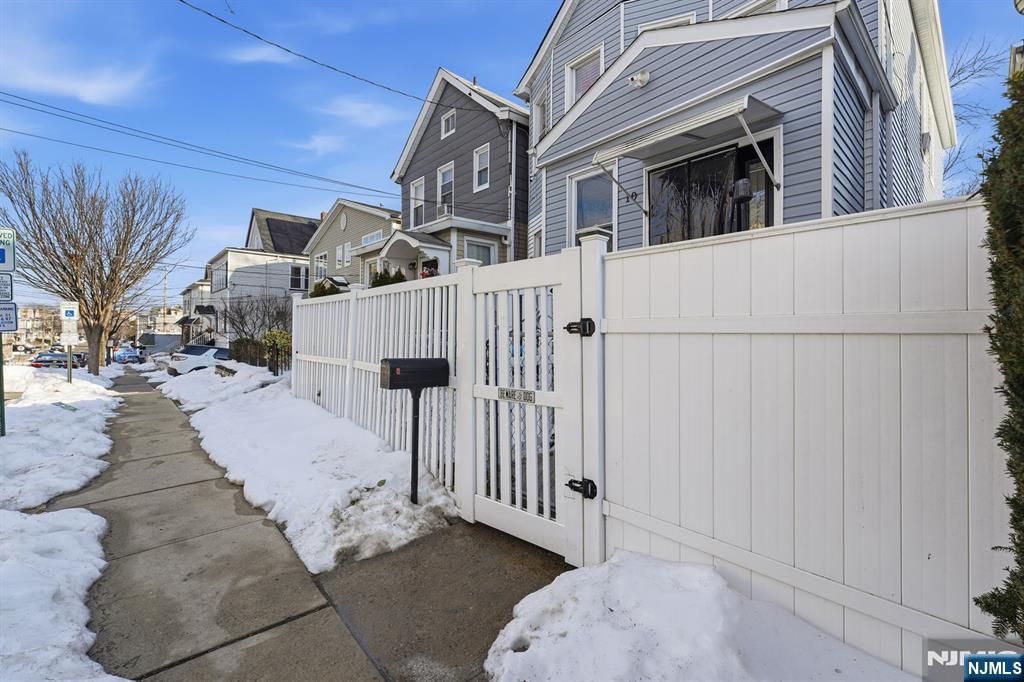 10 Maple Street, Garfield, NJ, 07026
