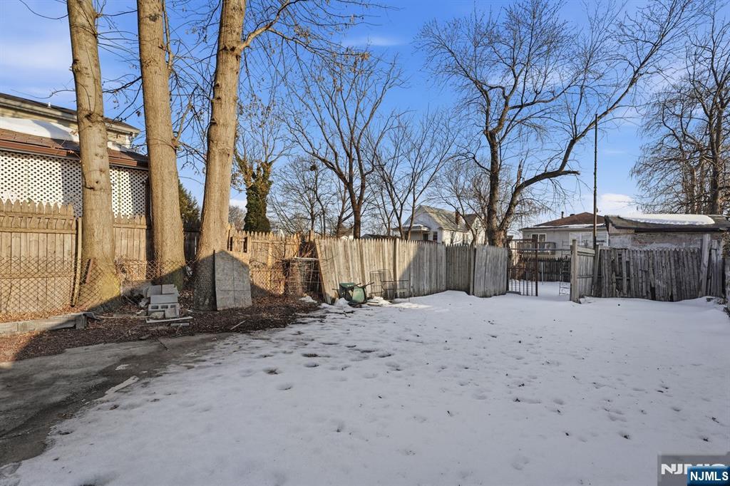 10 Maple Street, Garfield, NJ, 07026