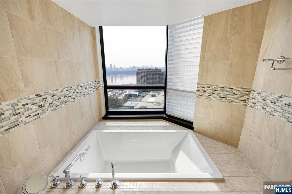 800 Palisade Avenue UNIT 1903, Fort Lee, NJ, 07024