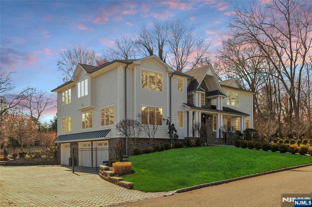 41 Sunset Road, Demarest, NJ, 07627