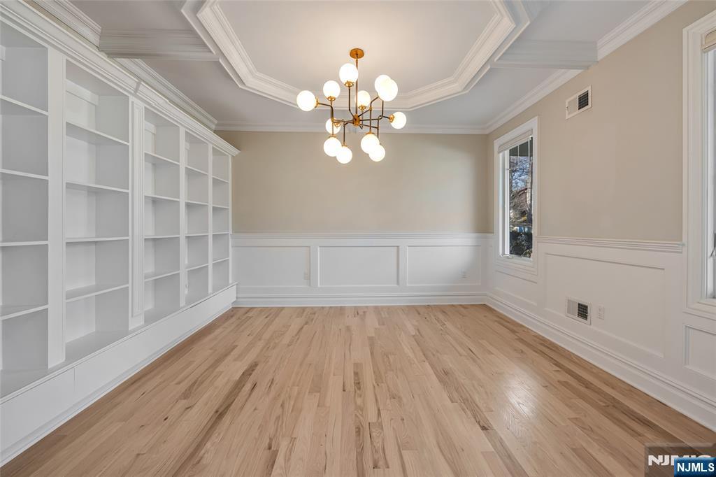 41 Sunset Road, Demarest, NJ, 07627