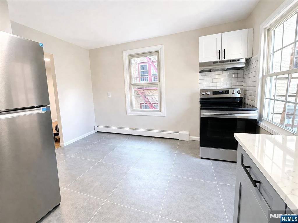 19 Stuyvesant Avenue, Newark, NJ, 07106