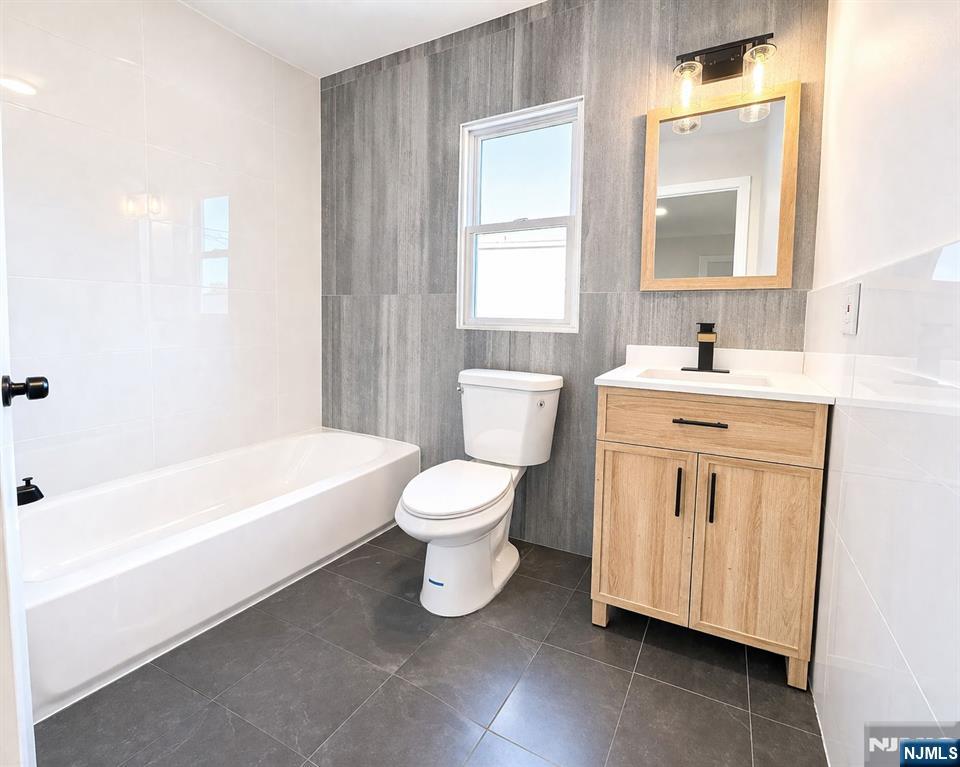 19 Stuyvesant Avenue, Newark, NJ, 07106