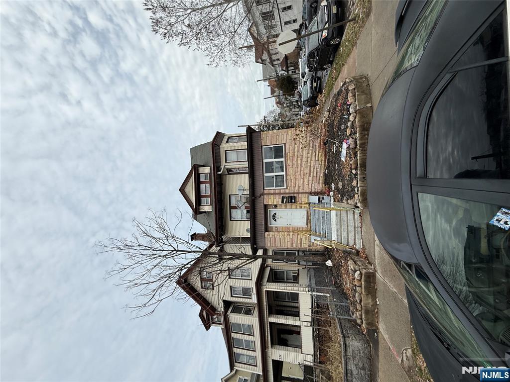 38 Mapes Avenue, Newark, NJ, 07112