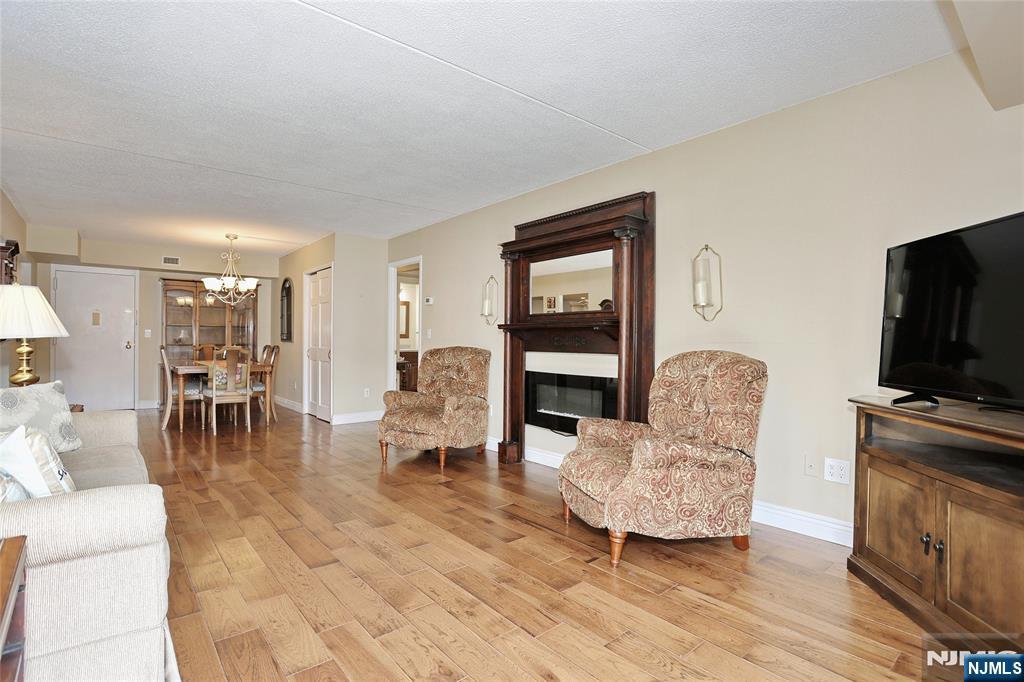 521 Piermont Avenue UNIT 306A, River Vale, NJ, 07675