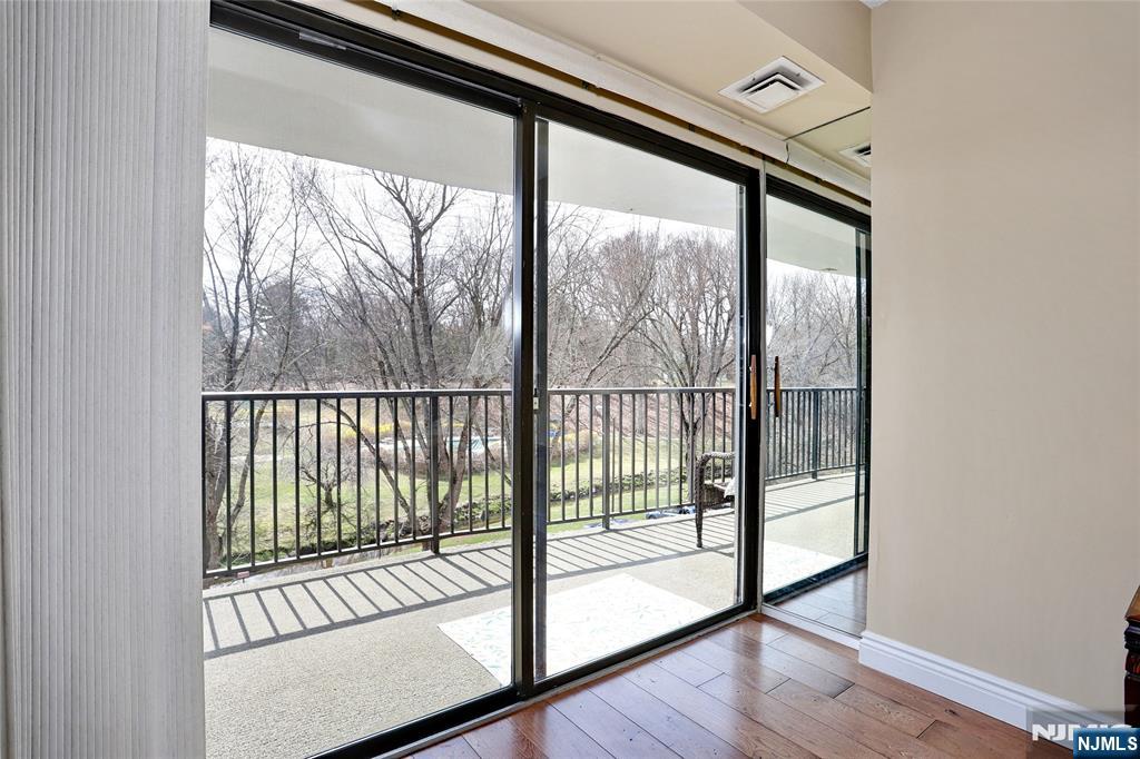 521 Piermont Avenue UNIT 306A, River Vale, NJ, 07675