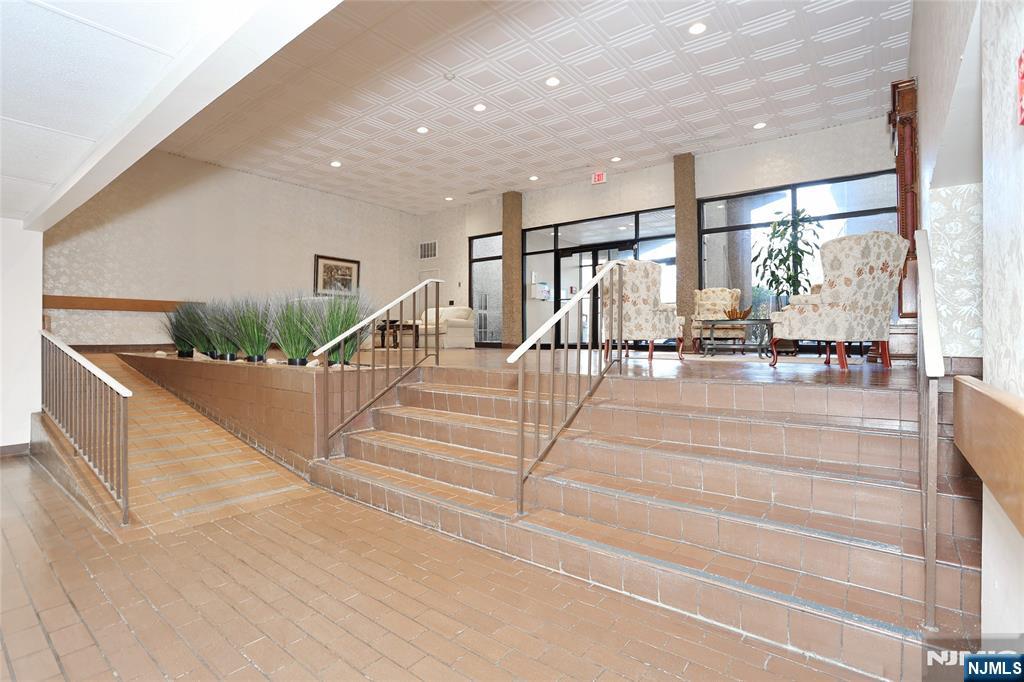 521 Piermont Avenue UNIT 306A, River Vale, NJ, 07675