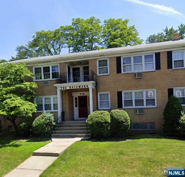 712 Cedar Lane 2 - Photo 1