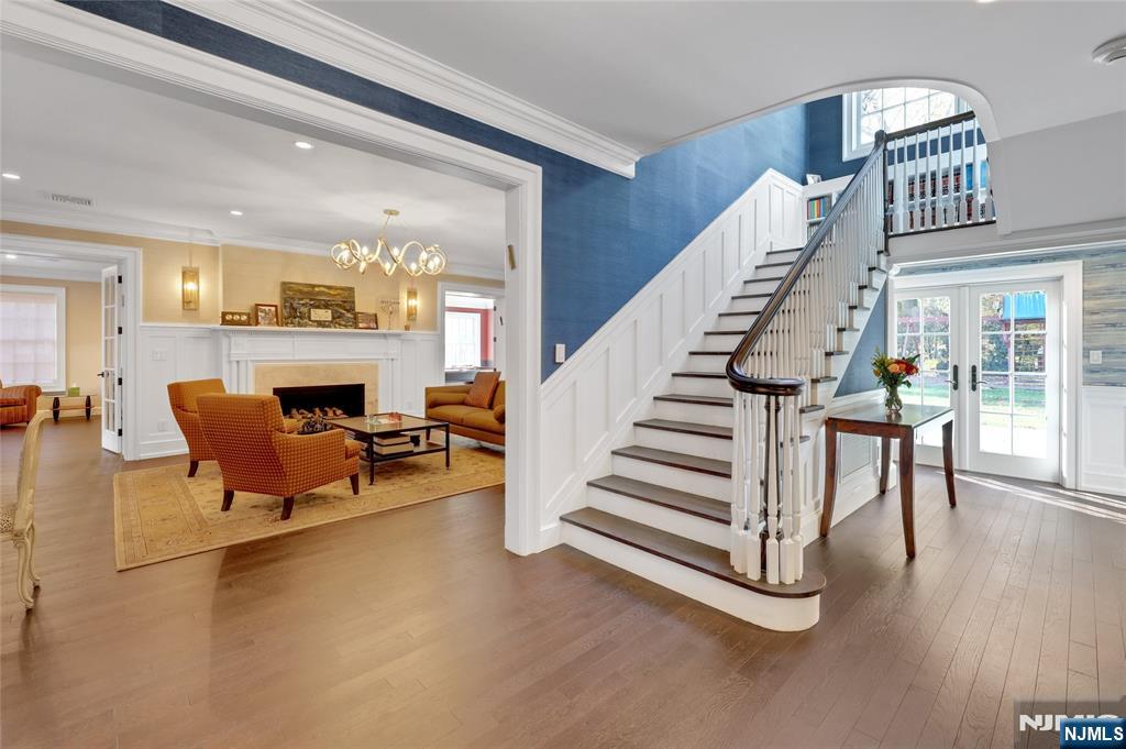 292 MAPLE Street - Photo 2