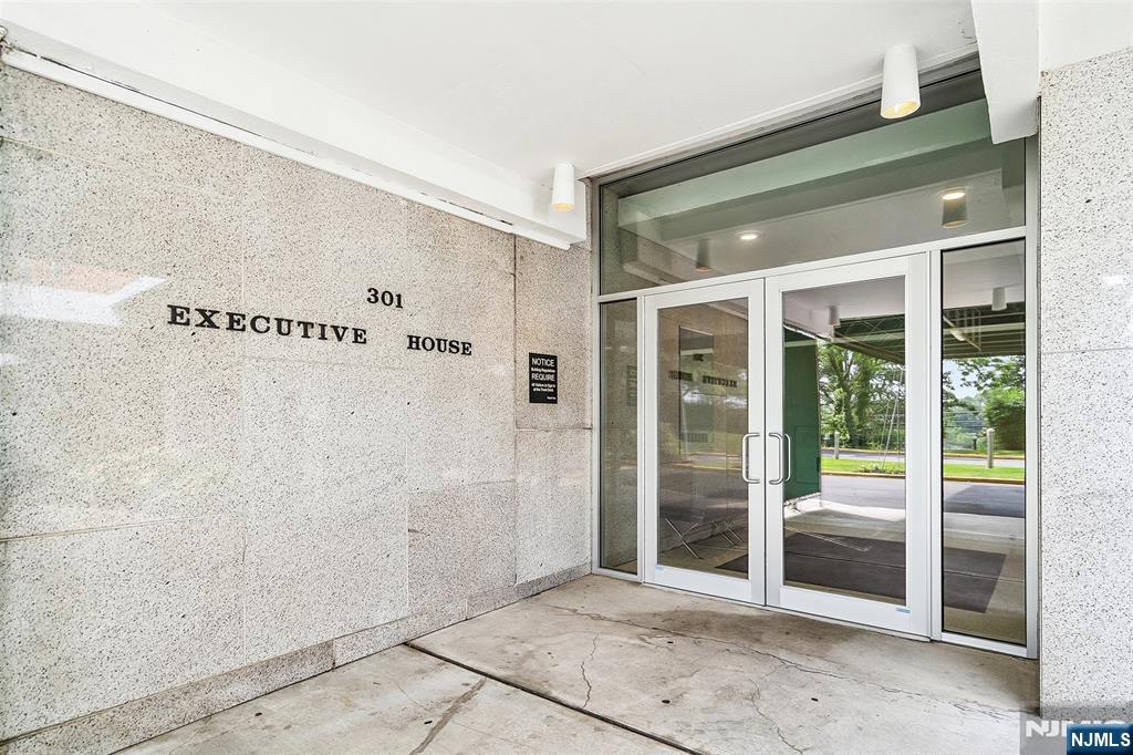 301 Beech Street #9K