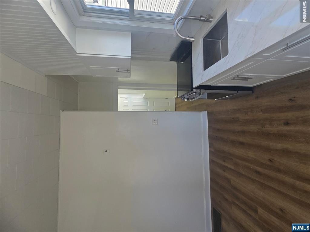 828 Kinderkamack Road - Photo 5